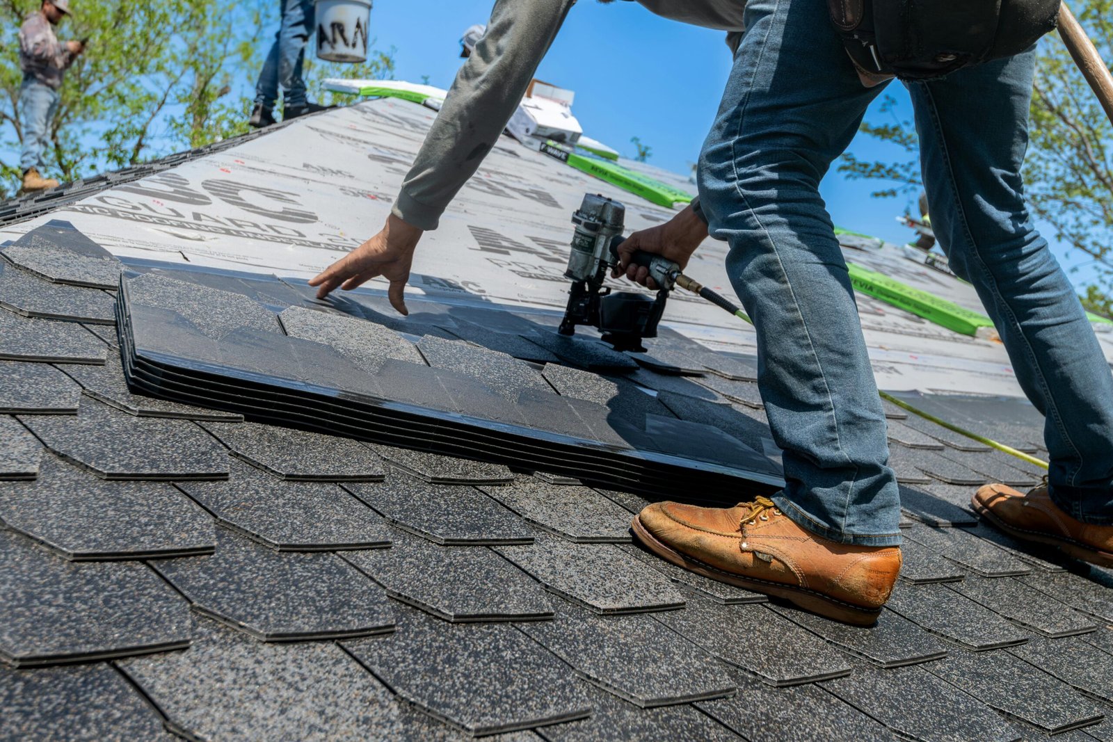 Roofing Installation Worker